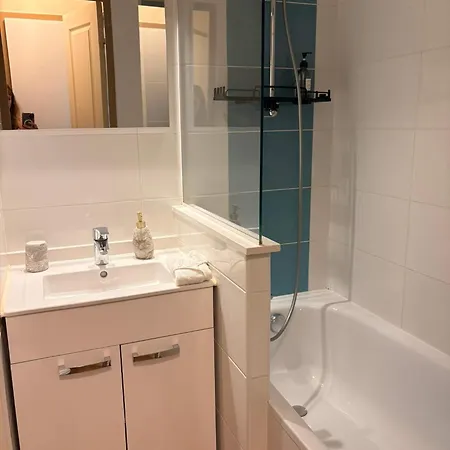Escale Soleil, Vos Commencent Ici Apartament
